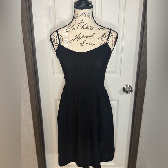 H&M Little Black Dress - Picture 2 of 11